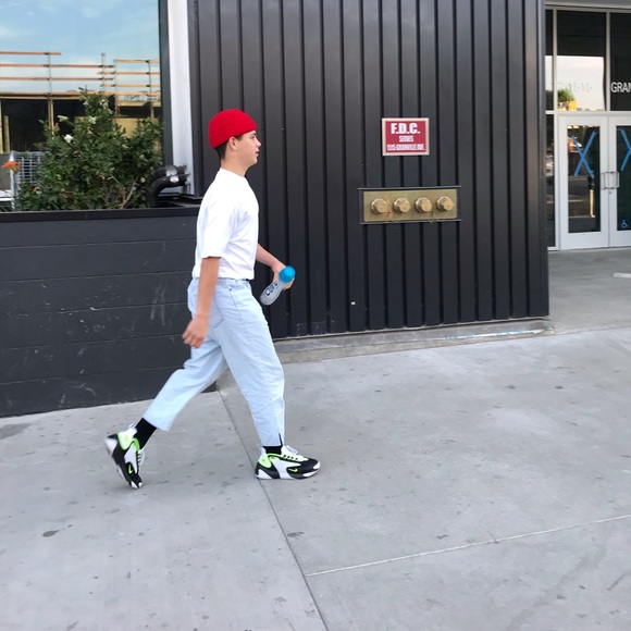 Meet your Posher, Edward - Picture 5 of 8